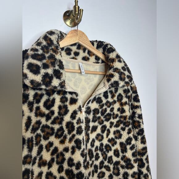 Z Supply Cheetah Animal Print Teddy Sherpa Jacket - Picture 4 of 4